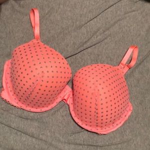 Victoria’s Secret 36D Bra